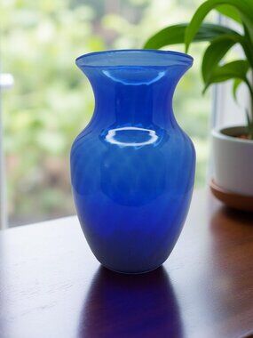 Vintage 1970s Indiana Glass "Illusions" Cobalt Blue Optic Swirl Vase